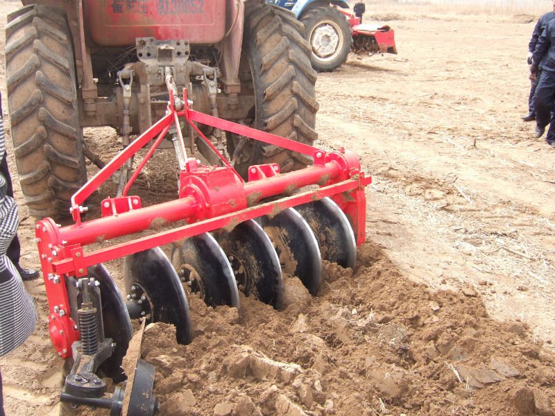 1LYX-330 Disc Plough for 50hp Tractor / Rotary-driven Disc Plough