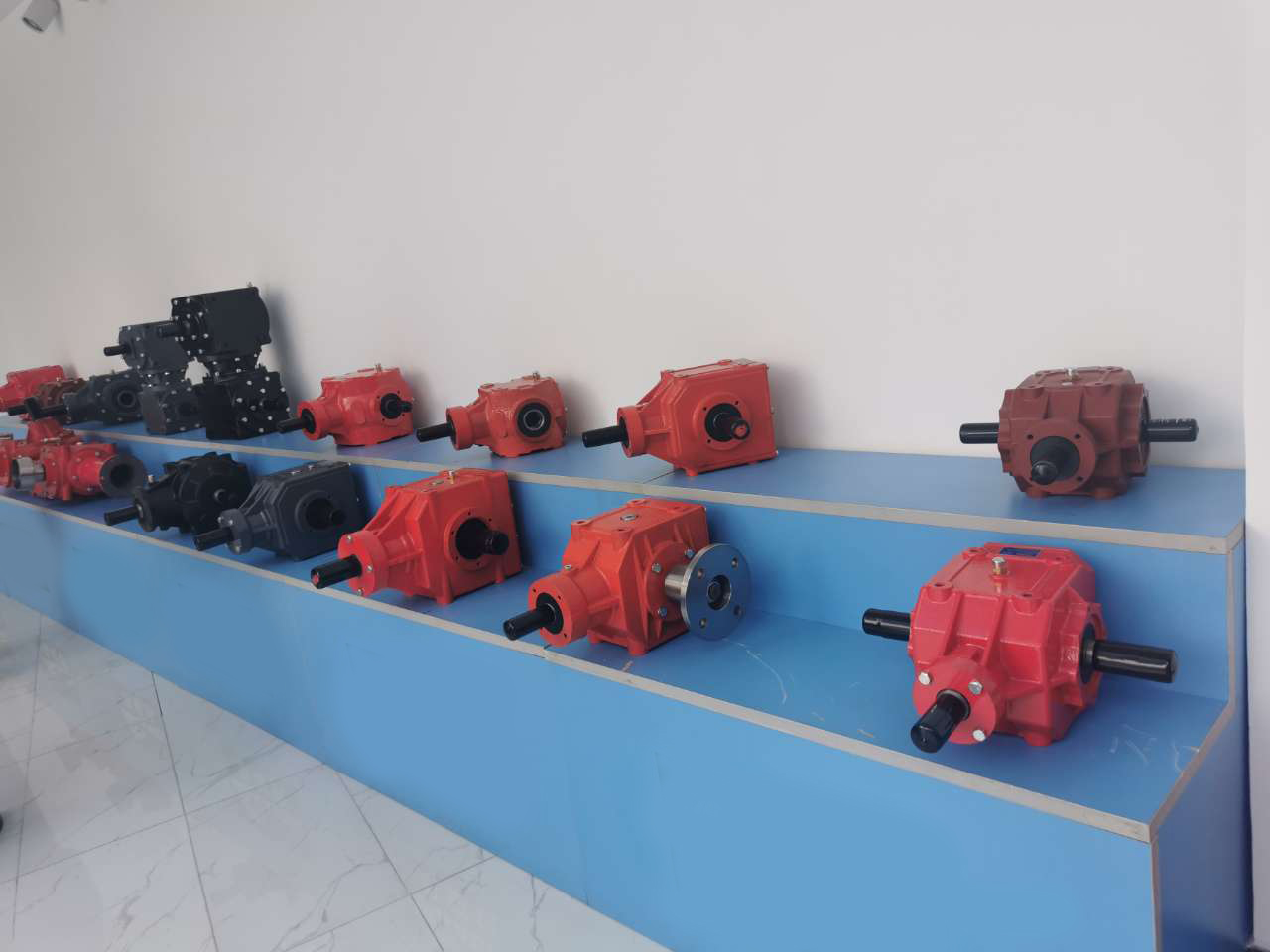 Professional Manufacturer Trailing Mower Gearbox Speed Reducer Pull-behind Mower Gear Drive Gearbox Replacement of Comer T-279D